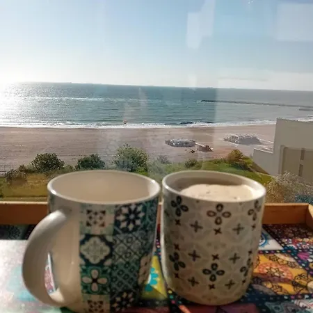 Sunrise Beachfront Relax *