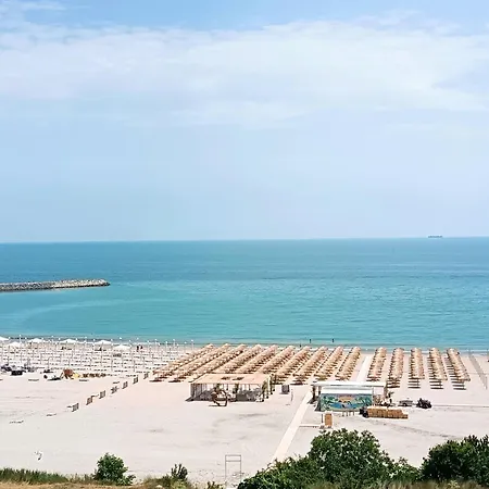 Sunrise Beachfront Relax Apartment *